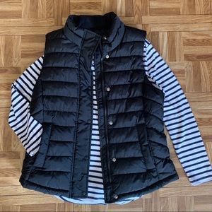 Gap Women’s Black Puffer Vest